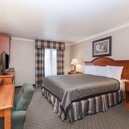 Travelodge By Wyndham Sylmar Ca San Fernando Exterior foto